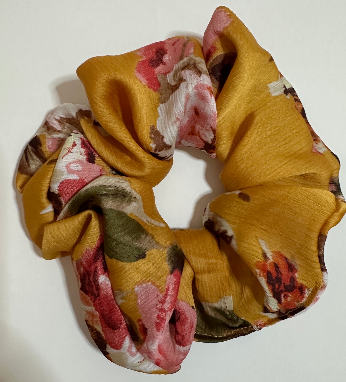 Ayababj Floral Scrunchie